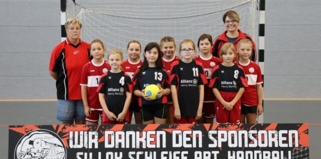 Sieg und Niederlage zum Saisonauftakt der E-Juniorinnen
