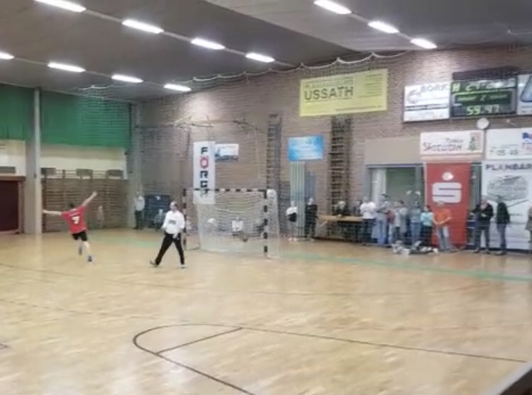 Ein Krimi in der Schleifer Halle!